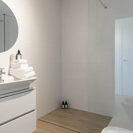 Jg51b - 3 Bedroom Flat With Gym & Rooftop Pool * Marbella