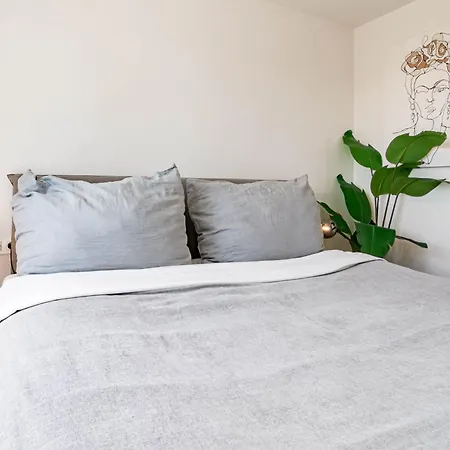 Apartment Jg51b - 3 Bedroom Flat With Gym & Rooftop Pool