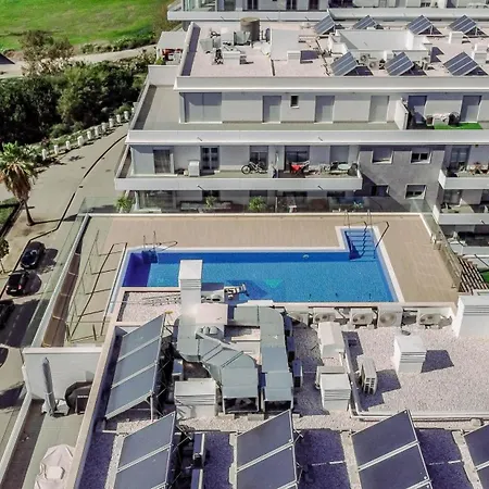Jg51b - 3 Bedroom Flat With Gym & Rooftop Pool Marbella